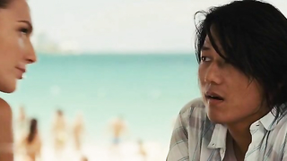 Gal Gadot seksi - Hızlı ve Öfkeli 5'te (2009) çıplak video