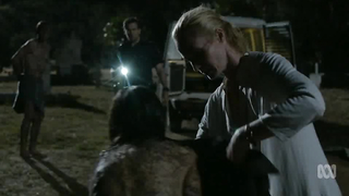 Daniella Farinacci scena nuda in Glitch s01 (2015)