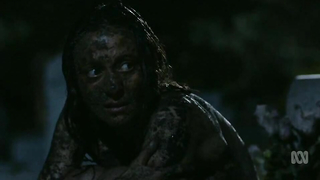 Daniella Farinacci scena nuda in Glitch s01 (2015)