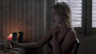 Veronica Novak Nacktszene Les Marines Perdus (2003)