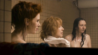 Одри Флёро показывает нам свою попу. - Les reines du Ring (2013)