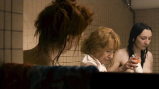 Одри Флёро показывает нам свою попу. - Les reines du Ring (2013)