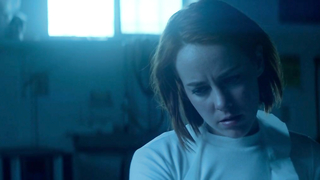 Cody Renee Cameron, Jena Malone Scena lesbica in The Neon Demon (2016)