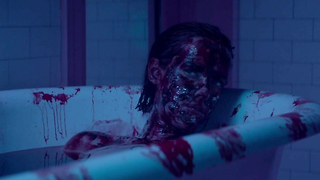 Abbey Lee and Bella Heathcote shower naked - The Neon Demon (2016)