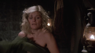 Helen Shaver nella scena nuda di Il parco è mio. Ci mostra le sue tette.