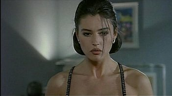 Monica Belluci (attrice italiana) in La riffa (1991)
