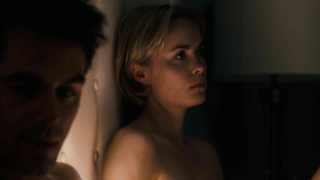 Radha Mitchell nuda, scena di sesso in Feast of Love (2007)