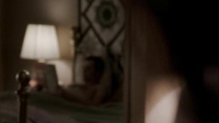 Keri Russell bize kıçını gösteriyor - Amerikalılar s03e03 (2015)