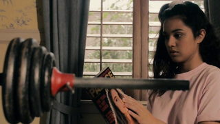 Irina Voronina çıplak, Nathalie Walker çıplak, Kim Knight çıplak, LoriDawn Messuri çıplak - Towelhead (2007)