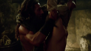 Hannah Nuova scena di sesso nuda a pecorina - Black Sails s02e03 (2015)