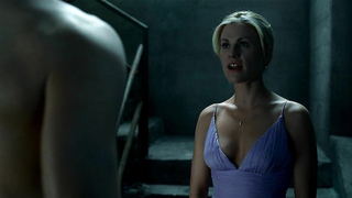Natasha Alam nue se fait baiser - True Blood s03e01 (2010)