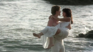 У Фиби Кейтс красивая задница и сочное тело - Частная школа (1983)