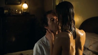 Rosamund Pike nua, Ayelet Zurer nua, cena de sexo - Fugitive Pieces (2007)