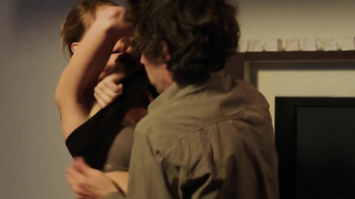 Laurence Arne nue nue, Vidéo nue de A coup sur (2014)