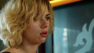 Scarlett Johansson seksi - Lucy (2014)
