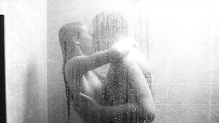 Nude video with Yuliya Khlynina - Weekend (2014)