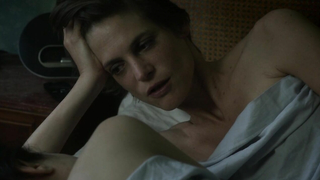 Nude video with Asia Argento sexy, Helene Fillieres sexy - Mafiosa s05e05 (2014)