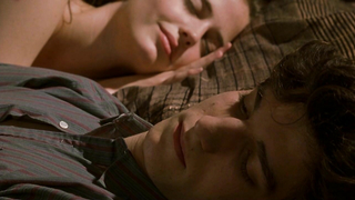 Eva Green nua, cena de sexo de The Dreamers (2003)