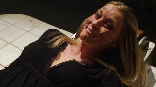 Sadie Katz nua, cena de sexo de Wrong Turn 6 (2014)