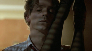 Обнаженная Жюльет Бинош, сексуальная сцена из фильма «Ущерб» (1992)