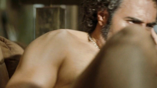 Catalina Denis nue, scène de sexe de Le Mac (2010)