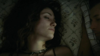 Emmy Rossum nua, Hilary Swank - You're Not You (2014)