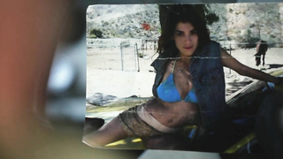 Robin Sydney çıplak, American Muscle (2014) filminden seks sahnesi