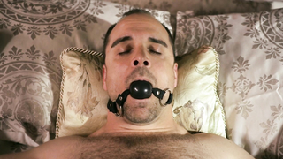 Меган Альбертус - Холостяцкая ночь (2014)