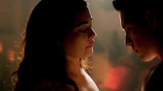 Nude video with Natalie Martinez - Matador s01e05 (2014)