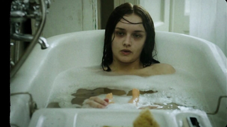 Olivia Cooke - Los tranquilos (2014)