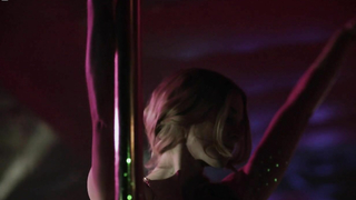 Nude video with Winter Ave Zoli , Maria Rogers - Cat Run 2 (2014)