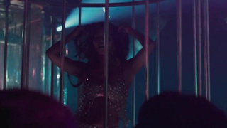 Nude video with Halle Berry - Frankie & Alice (2010)