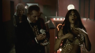 Nude video with Halle Berry - Frankie & Alice (2010)