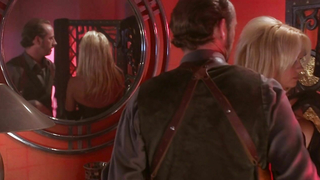 Pamela Anderson - Fil barbelé (1996)