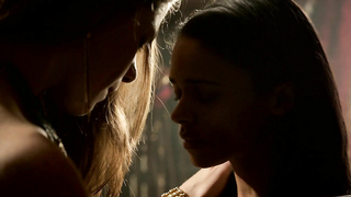 Nude video with Kaniehtiio Horn - Hemlock Grove s01e09 (2013)