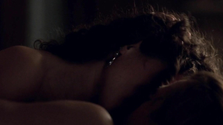 Julia Ormond, Karina Lombard - Légendes de l'automne (1994)