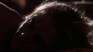 Julia Ormond, Karina Lombard - Légendes de l'automne (1994)