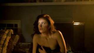 Nude video with Zoe Trilling , Lezlie Deane - To Protect and Serve (1992)