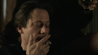 Karin Viard, - L'amour est uncrim parfait (2013) sahnesi