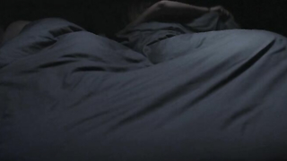 Karin Viard, - L'amour est uncrim parfait (2013) sahnesi