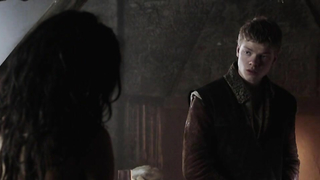 Twinnie Lee Moore nue, scène dans Ironclad : Battle for Blood (2014)