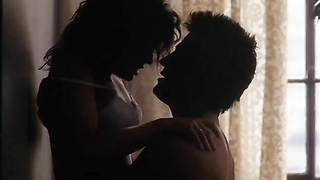 Anna Silk nackt, Dina Meyer sexy, Szene in Deception (2006)