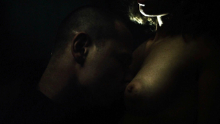 Vilma Kutaviciute çıplak, Vosmerka'daki sahne (2013)