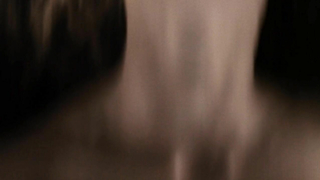 Vilma Kutaviciute çıplak, Vosmerka'daki sahne (2013)