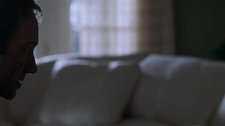 Mena Suvari nude , scene in - American Beauty (1999)