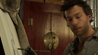 Sonja Kinski nua, cena de sexo de Dark Hearts (2012)