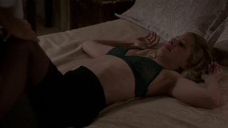 Nude video with Keri Russell , Gillian Alexy - The Americans s02e10 (2014)