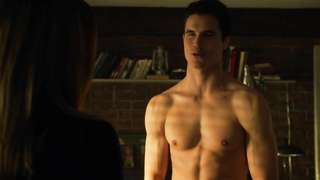 Alexa Vega nue, scène de sexe de The Tomorrow People s01e18 (2014)