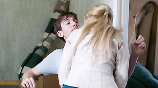 Emily Atack - Neredeyse Evli (2014)