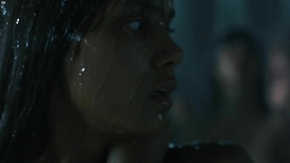 Nude video with Halle Berry - Gothika (2003)